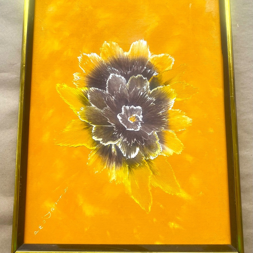 Vintage and Beautiful Original Flower Painting By Artist Alice Dowd. Signed.